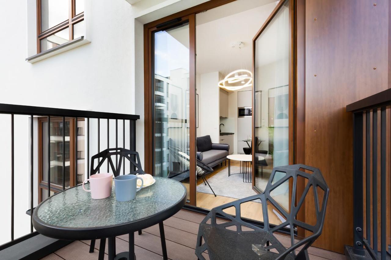 Apartments Browary Warszawskie By Noclegi Renters Varsó Kültér fotó
