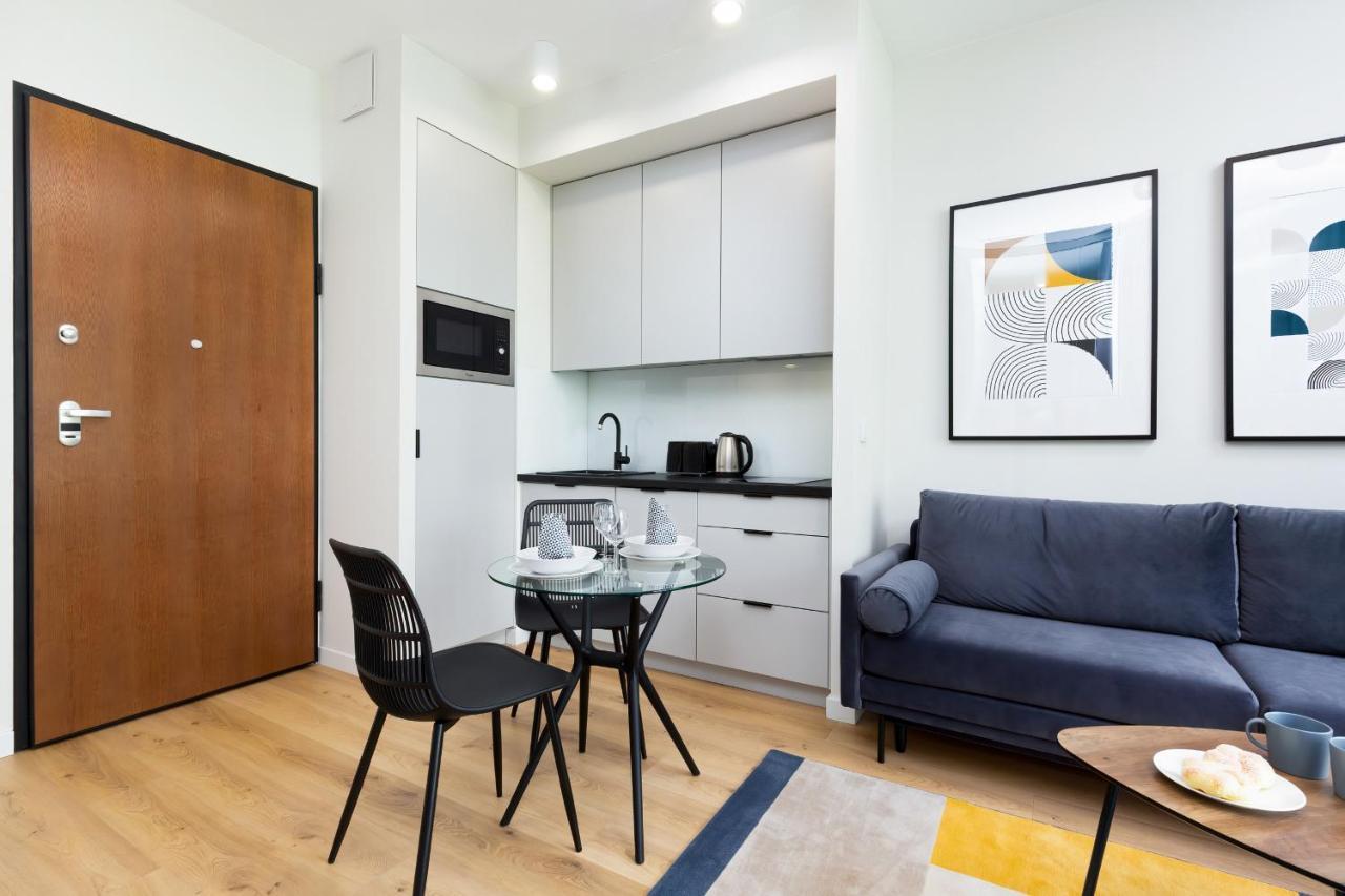 Apartments Browary Warszawskie By Noclegi Renters Varsó Kültér fotó