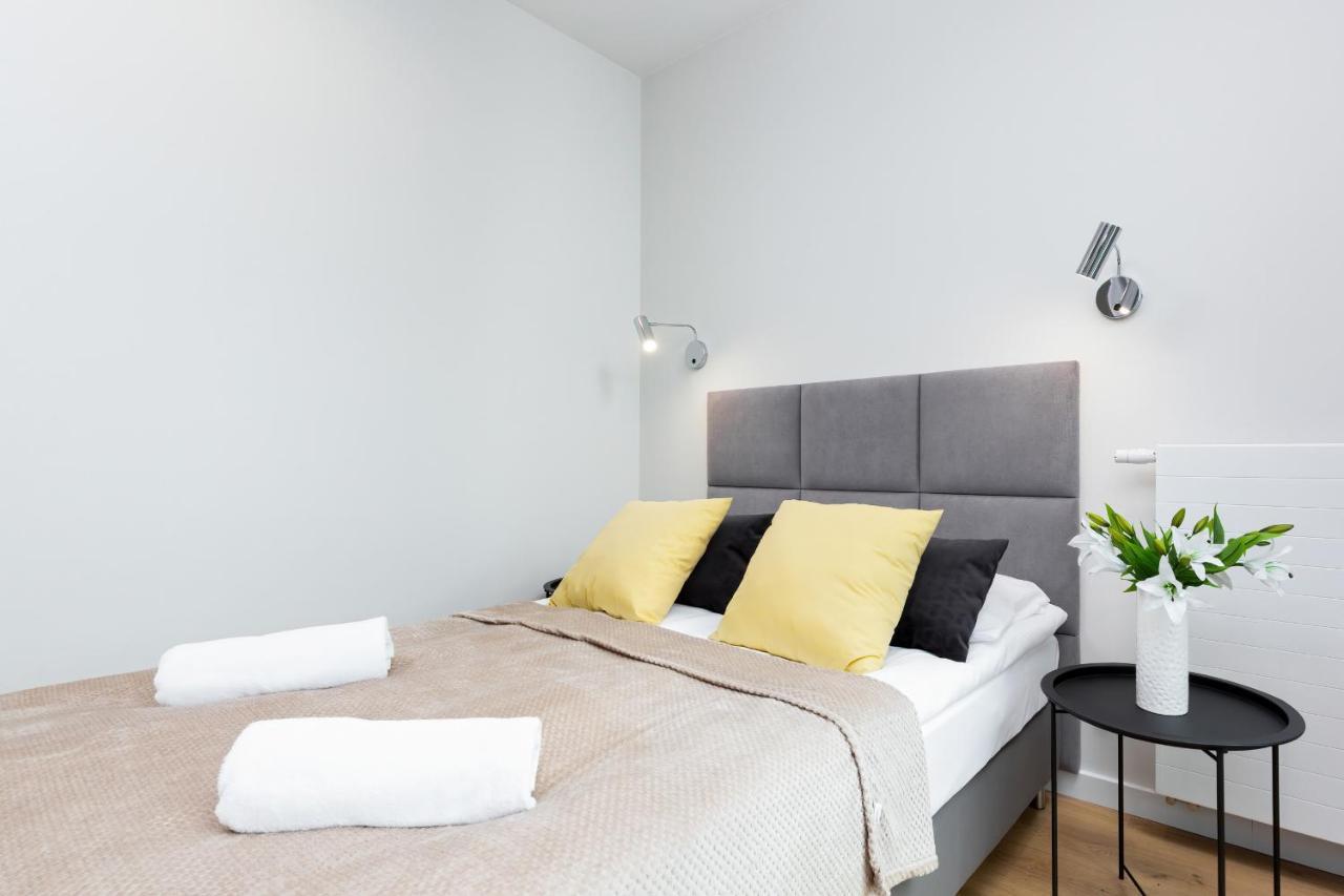 Apartments Browary Warszawskie By Noclegi Renters Varsó Kültér fotó